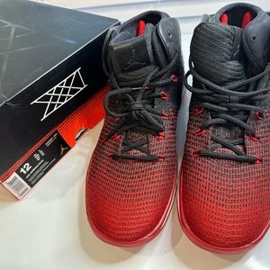 Jordan Air 31 Banned XXXI Men’s Black and Red Sneakers 12